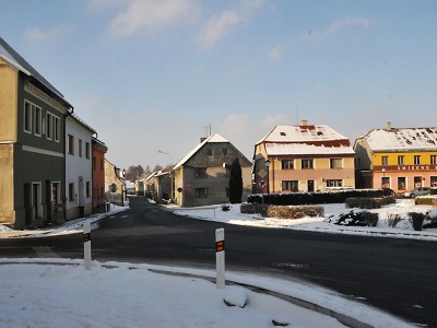 Přes Osečnou se už jezdí po opravených silnicích