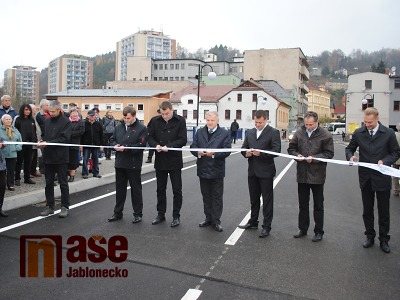 Oficiálně otevřeli most v Železném Brodě, místní oslavili konec útrap