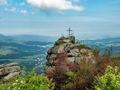 Výšlap na Paličník s výhledem na Krkonoše, Lužické i Jizerské hory