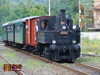 Obrazem: Parní vlak vyrazil na svou první letošní jízdu Českým rájem