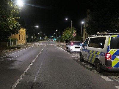 Policie hledá svědky nehody na přechodu v Jablonci