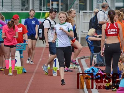 Starší žákyně ZŠ Arbesova v Poháru rozhlasu páté