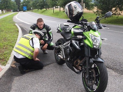 Dopravní policisté se o víkendu zaměřili na motorkáře