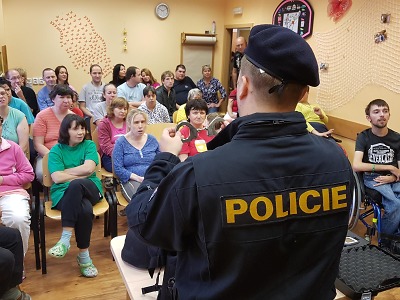 Policisté navštívili jablonecký Domov a Centrum denních služeb