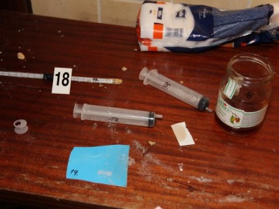 Kriminalisté odhalili skupinu, která vyráběla na Jablonecku pervitin