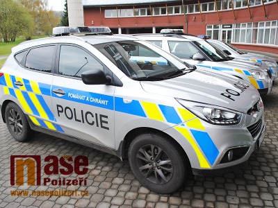 Policisté u Harrachova zadrželi zahraniční překupníky luxusních BMW