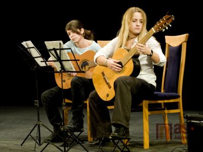 Obrazem: ZUŠ Tanvald a její pololetní koncert 