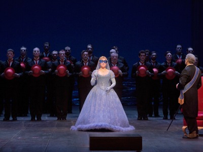 Rossiniho Popelka zakončí sezonu přenosů z Met