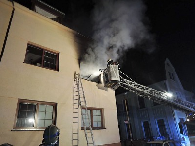 V Rychnově u Jablonce hořel byt, škoda je milion a půl