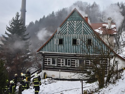 Hořela chata v Desné, škoda je půl milionu