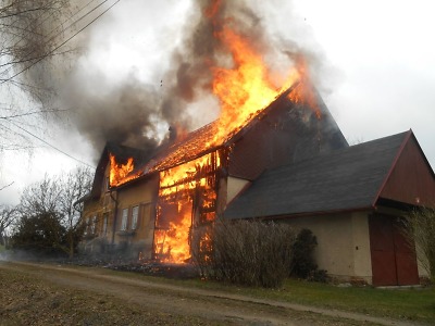 Hořel rodinný dům v Proseči pod Ještědem