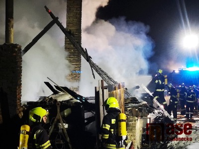 FOTO: V Plavech hořel rodinný dům