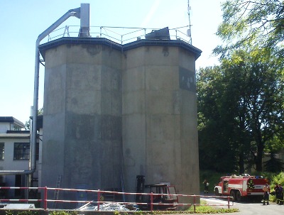 V Rychnově u Jablonce hořely piliny v sile