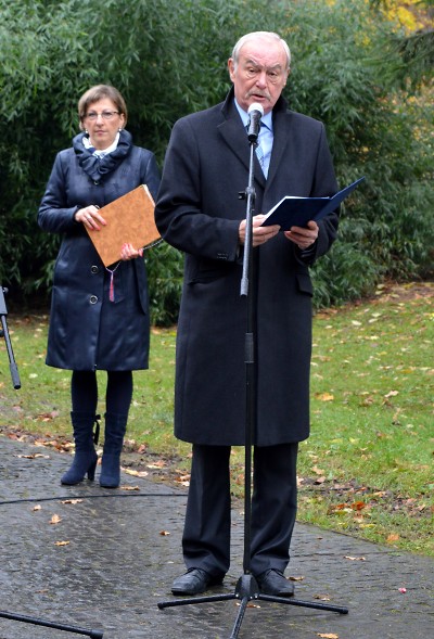 Památku 17. listopadu uctili i zástupci Libereckého kraje