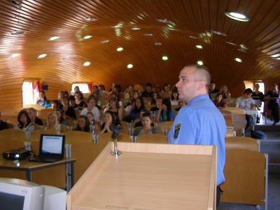 Strážníci přednášeli na jabloneckých středních školách o kriminalitě