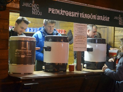 Jablonecké hrnečky přinesou peníze Dobré rodině