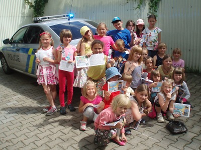 Děti z příměstského tábora navštívily jablonecké policisty