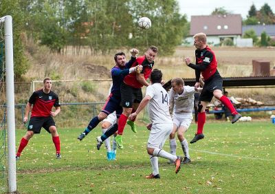 I.A třída: Vedoucí duo v Břízkách remizovalo