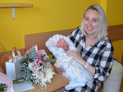 Prvním miminkem roku 2023 v kraji je Melanie narozená v Jablonci