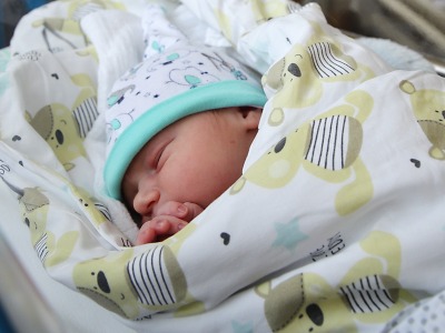 Prvním miminkem roku 2018 v jablonecké nemocnici je Šimon Klápště