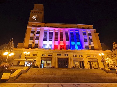 Jablonecká radnice se zahalí do trikolory na oslavu legionářů