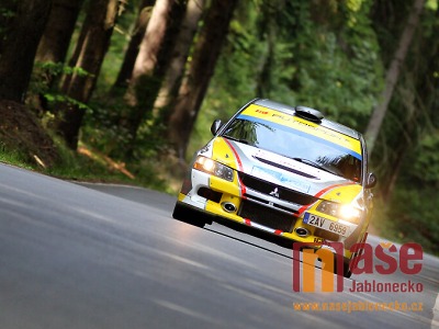 Pátek a sobota bude na silnicích ve znamení Rallye Legend