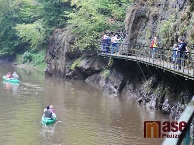 Nejméně tisíc turistů uctilo výročí Riegrovy a Palackého stezky