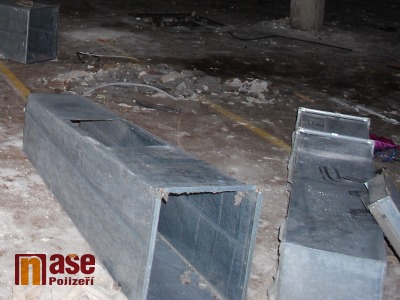 U požáru odsávání v jablonecké hale zasahovaly čtyři jednotky