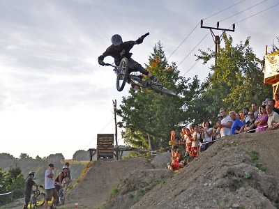 Ve Zlaté Olešnici pořádají 5. ročník bike závodu Sago Rebirth of Hell
