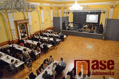 Obrazem: Znovuotevření sálu v Hotelu Praha