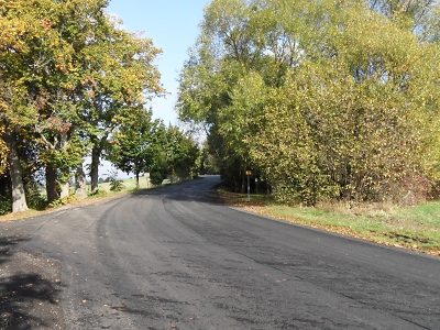 Autor foto:Archiv KÚ Libereckého kraje Nový povrch získal úsek silnice Štěpánovice – Rovensko pod Troskami