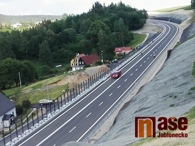 Obrazem: Jak vypadá nová silnice z Liberce do Jablonce před otevřením