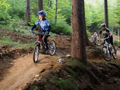 Cyklostezku Singltrek představí v Domě Jany a Josefa V. Scheybalových
