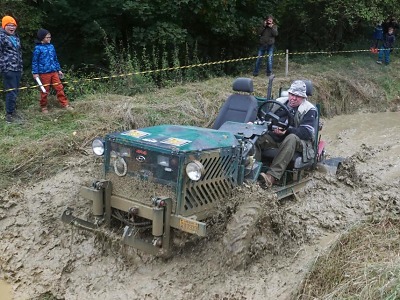 FOTO: Jubilejní 20. ročník sjezdu traktorů pořádali v Bozkově