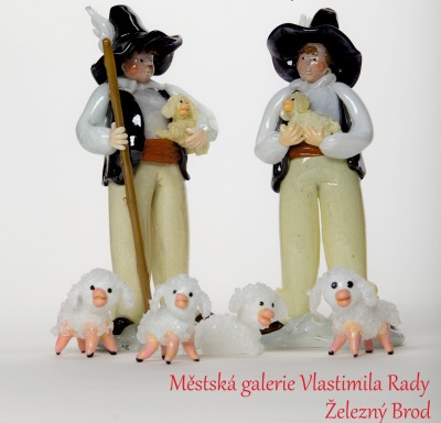 V železnobrodské galerii zahájí výstavu Skleněné betlémy