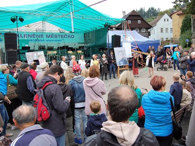 Obrazem: Železný Brod hostil obdivovatele sklářského řemesla