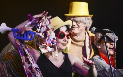 Besídka nadchla nabité jablonecké divadlo