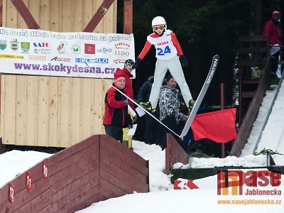 V Desné proběhly republikové závody žactva ve skoku na lyžích