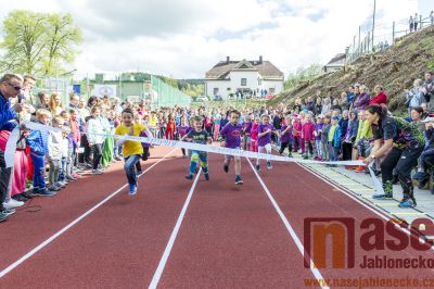 Na Smržovce slavnostně otevřeli atletický areál