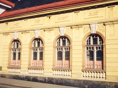 Sokolovna ve Velkých Hamrech již více než století slouží malým i velkým