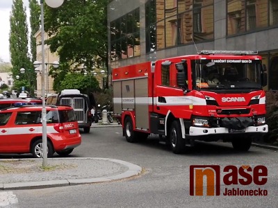 Autor foto:Rudolf Kožený Oznámena bomba v budově soudu v Liberci. Vycvičení psi nic nenašli