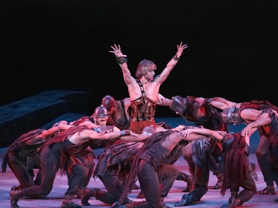 Mužný balet Spartakus uvidíte živě v Kině Radnice