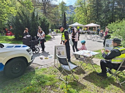 Jablonečtí strážníci byli na ukrajinské Slavnosti jara