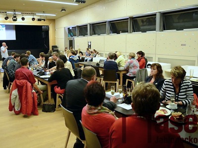 V jablonecké Střelnici proběhne diskuse s Hynkem Kmoníčkem