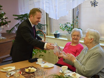 Před Vánoci se představitelé Jablonce setkávají s lidmi