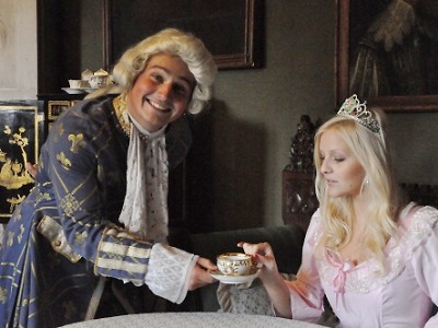 Sychrov ovládne Hraběnka na zabití, kterou uvidíte jen v noci