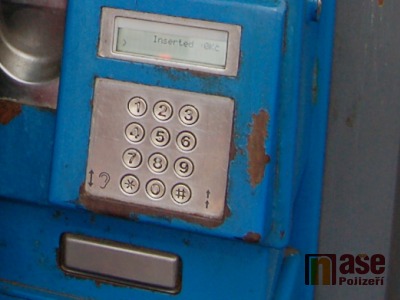 Vloupával se do telefonního automatu v Tanvaldě, zadržela ho hlídka