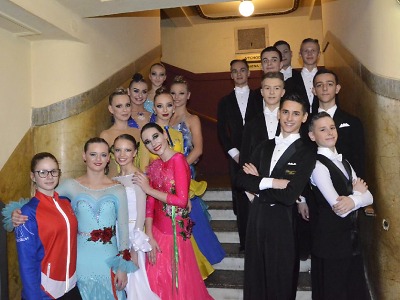 Tanečníci z TK Koškovi obstáli na šampionátu ve standardních tancích