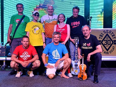 Tři sestry zahrají na lomnickém zámku, soutěžte o lístky!