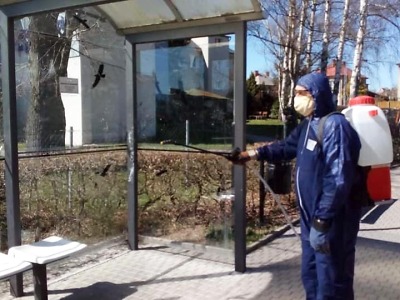 Jablonec začne s dezinfekcí autobusových zastávek